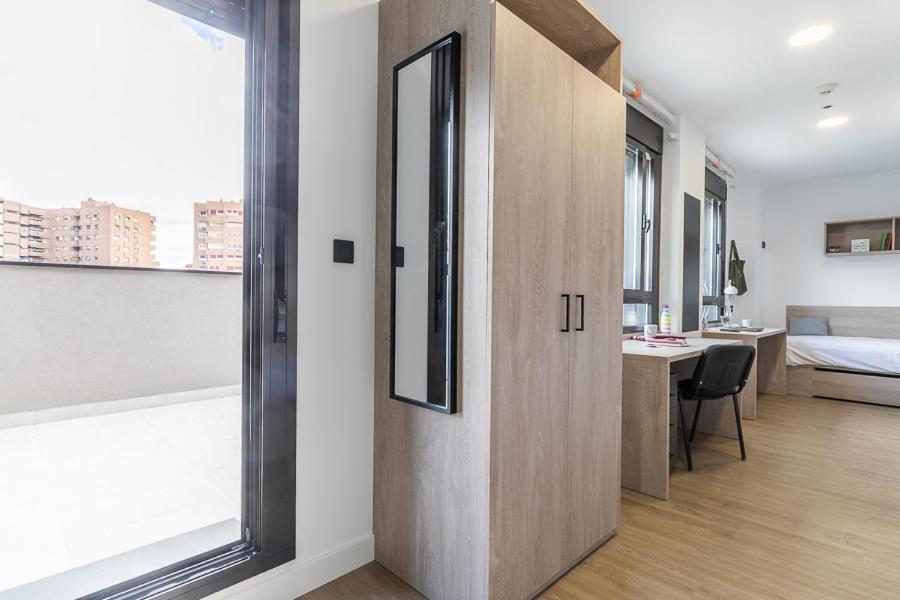 Micampus Madrid Sinesio Delgado Student Residence מראה חיצוני תמונה